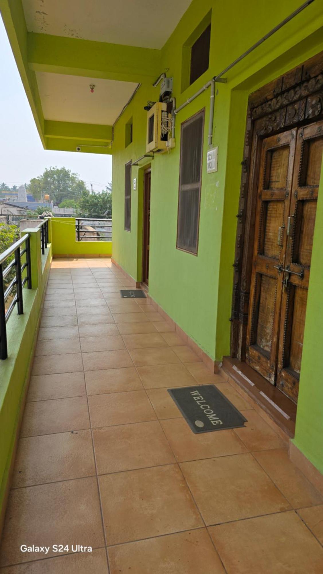 Abhi Homestay 亨比 外观 照片